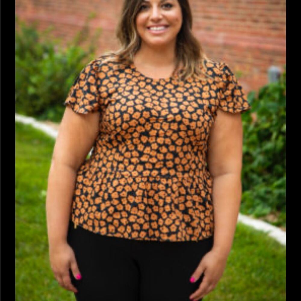 Who What Where Black and Orange Floral Women's Blouse Small